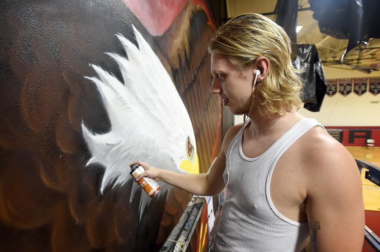 Santiam Christian getting new gym mural
