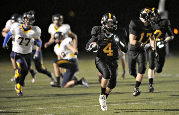 Prep football: Warriors get off to fast start in rout of Brookings