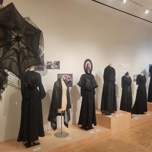 “Death Becomes Her” highlights historic mourning attire at Corvallis Museum