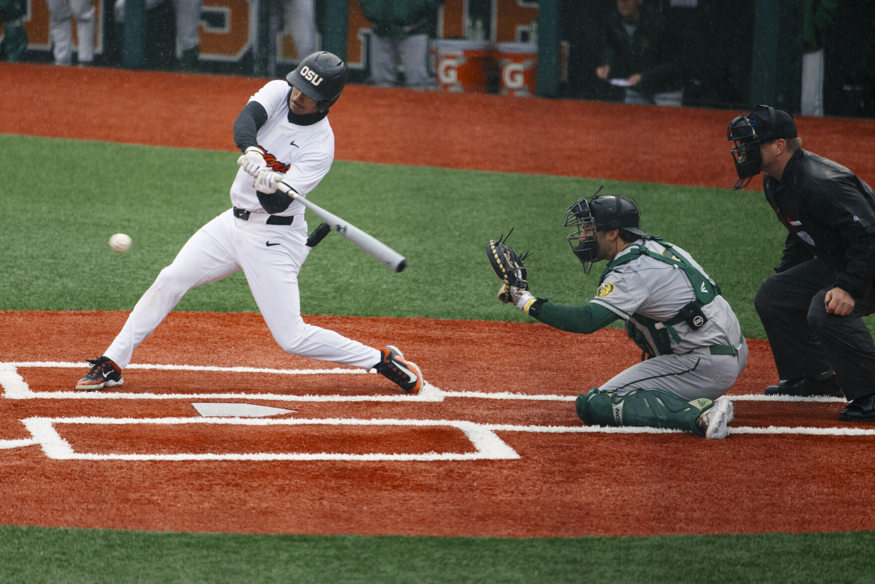 Oregon State takes lead in eighth hangs on to beat CSUN