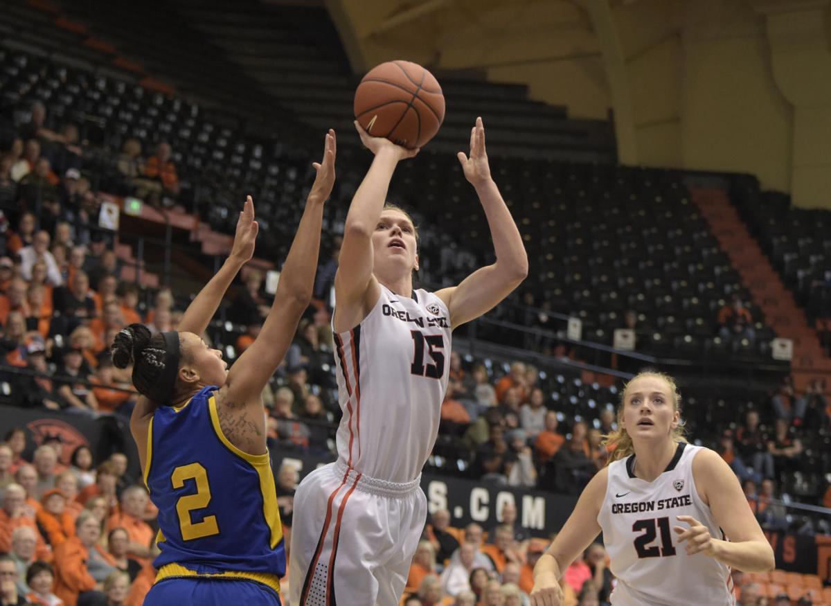 Jamie Weisner vs. UC Riverside