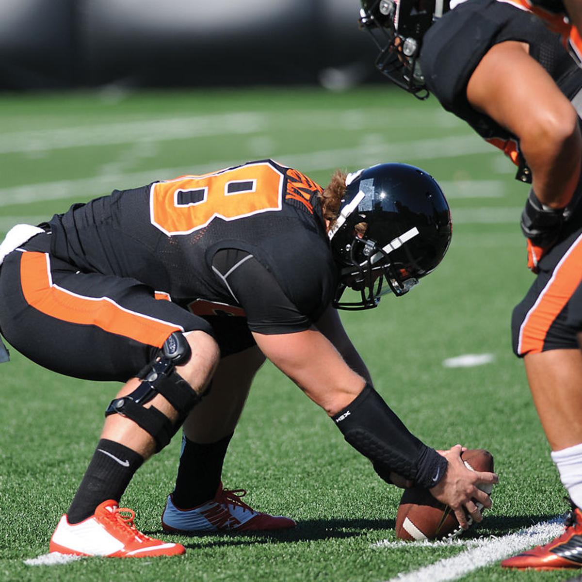 Osu Football Beavers Have Their Rock Back In Long Snapper Mike