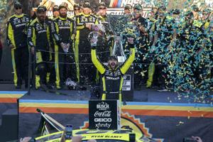 Ryan Blaney earns 1st career NASCAR championship, gives Roger Penske back-to-back titles