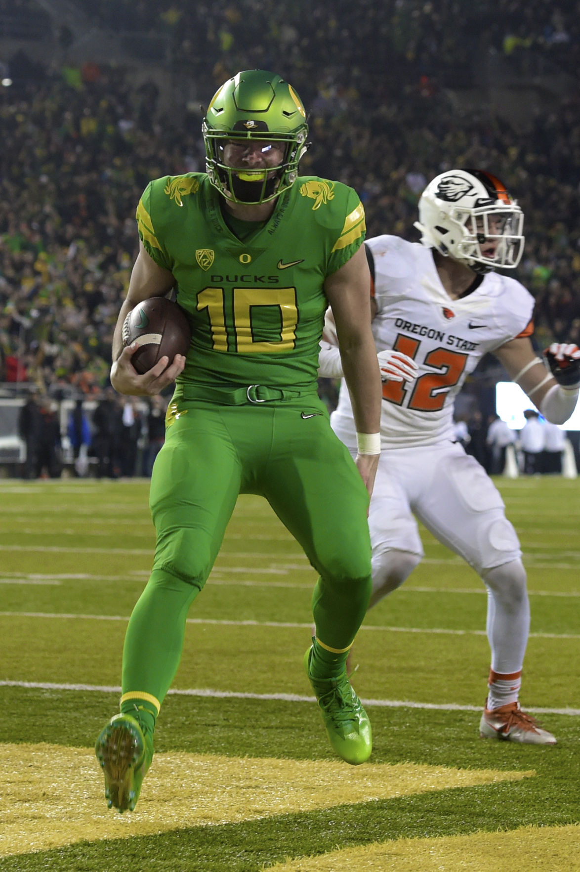 Civil War football Herbert's return big for Oregon Football