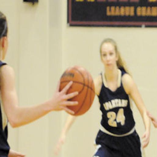 Prep Girls Basketball Raiders Can T Quite Finish Against Marist