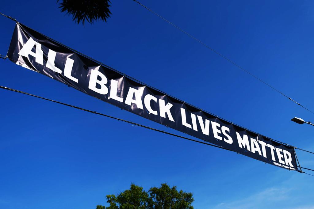 Corvallis Harrison Boulevard Banner Now Reads All Black Lives Matter Local Gazettetimes Com 362,397 likes · 117,902 talking about this. corvallis harrison boulevard banner