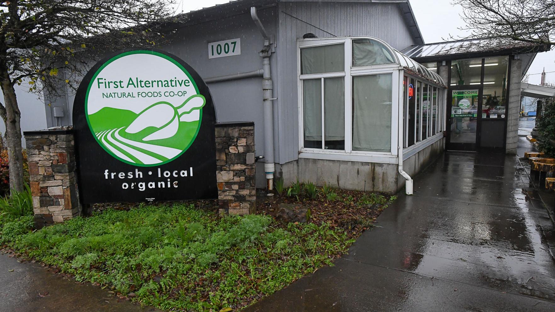 Editorial: Roses and raspberries (Jan. 3) - Vimarsana News