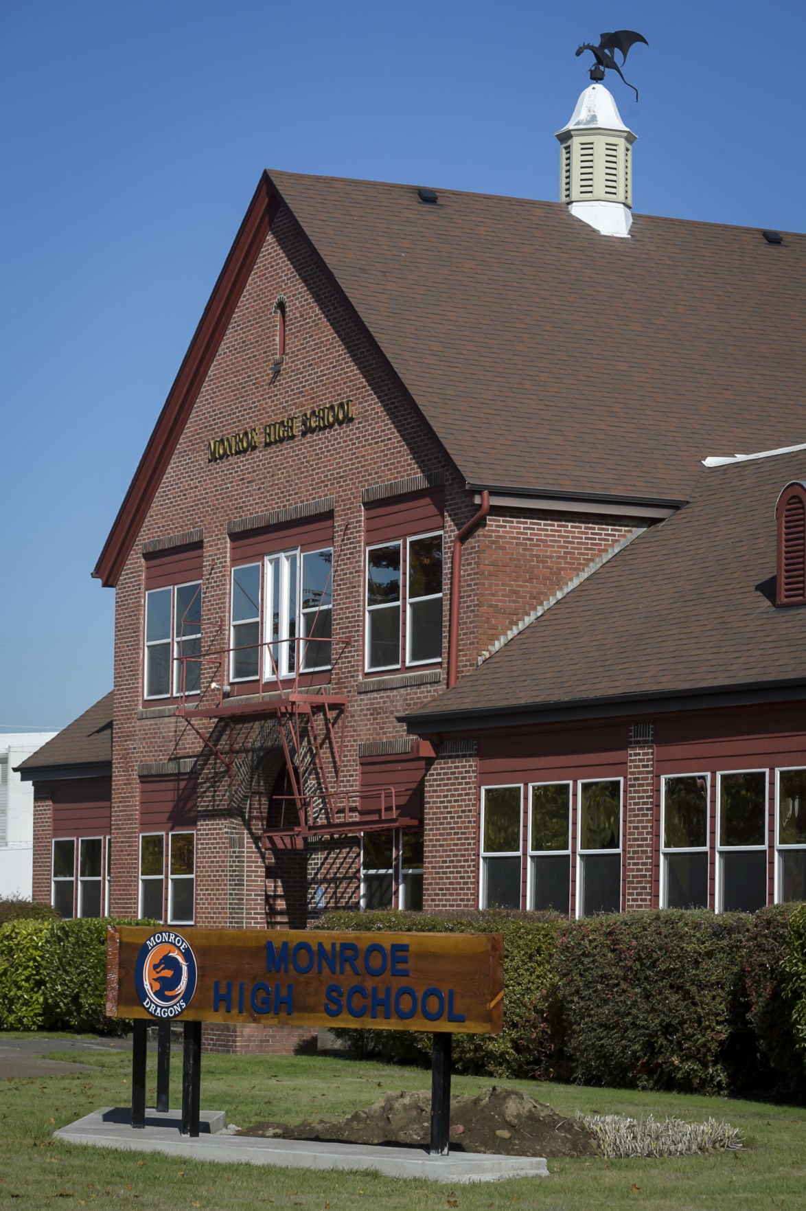 monroe township high school address