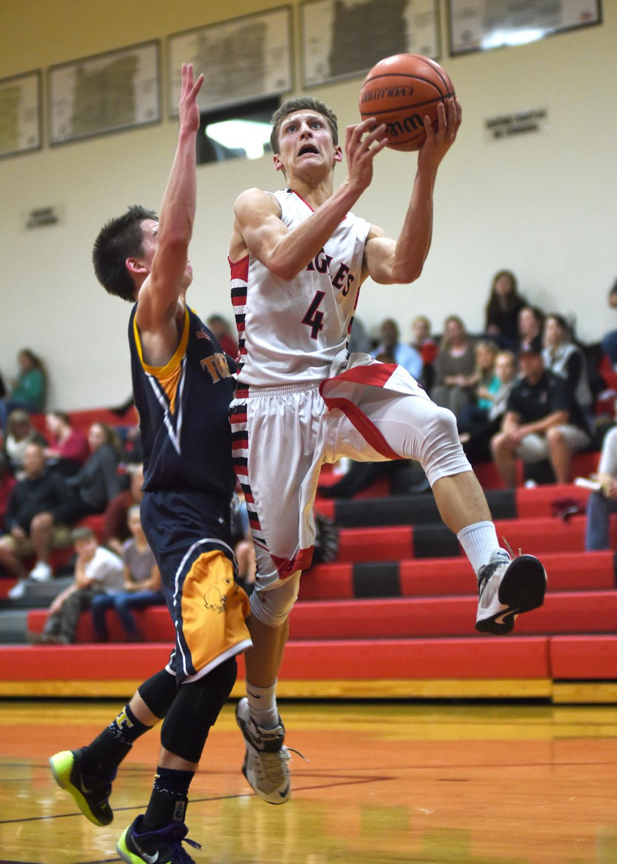 Prep Boys Basketball Santiam Christian Starts Fast Holds Off