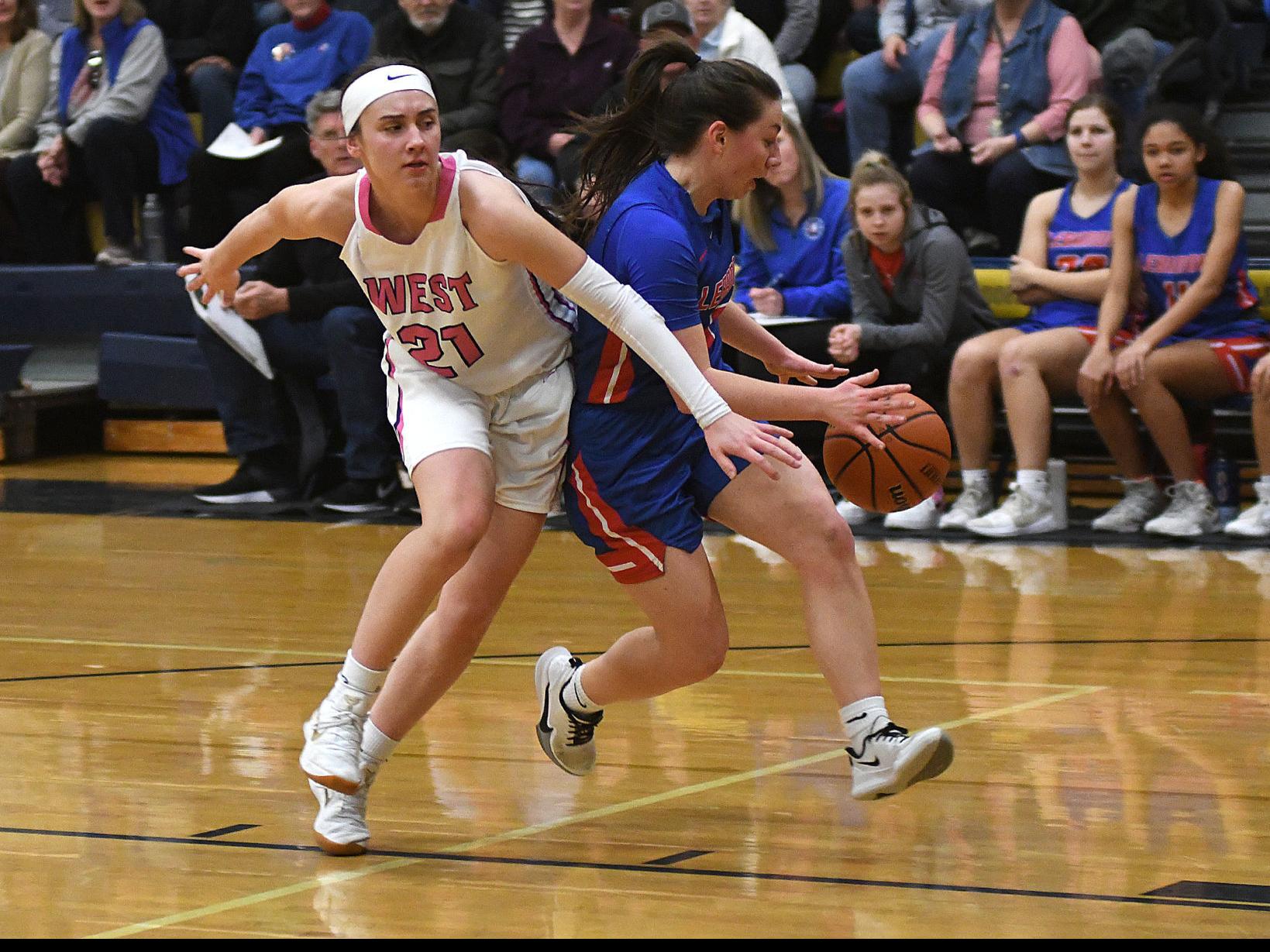 Prep Girls Basketball Warriors Pull Away From Bulldogs With 21 0