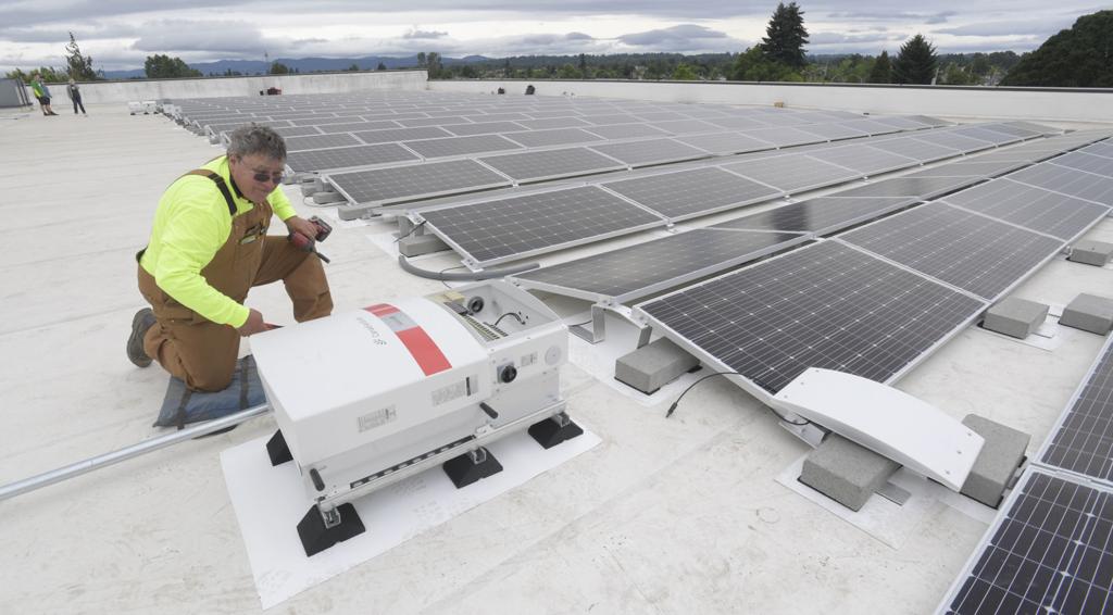 Peter Greenberg A Chat With The Guru Of Solar Local Gazettetimes Com