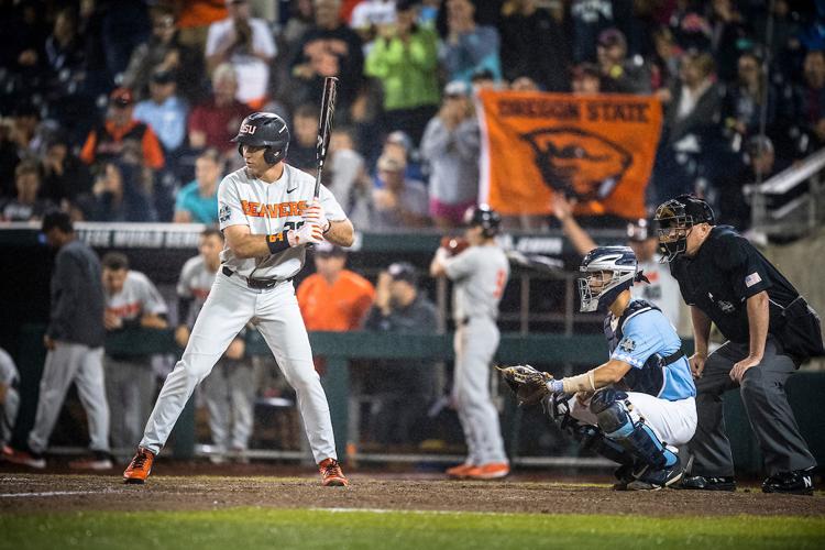 UNC Baseball Explodes For Eight Runs in Seventh Inning in Victory