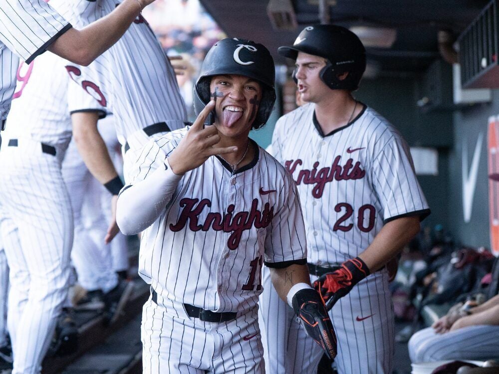 Corvallis tops Raptors 7-2, on to title game