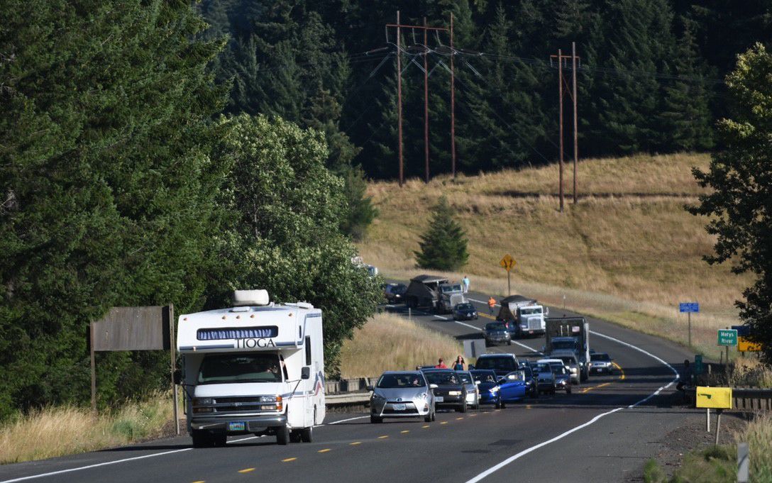 UPDATE: Highway 20 crash victims identified | Local | gazettetimes.com
