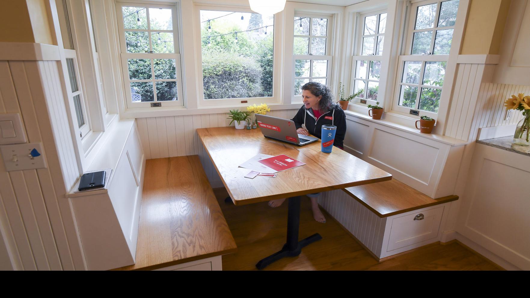 Crisis Management Corvallis Volunteer Works With Text Line Local Gazettetimes Com