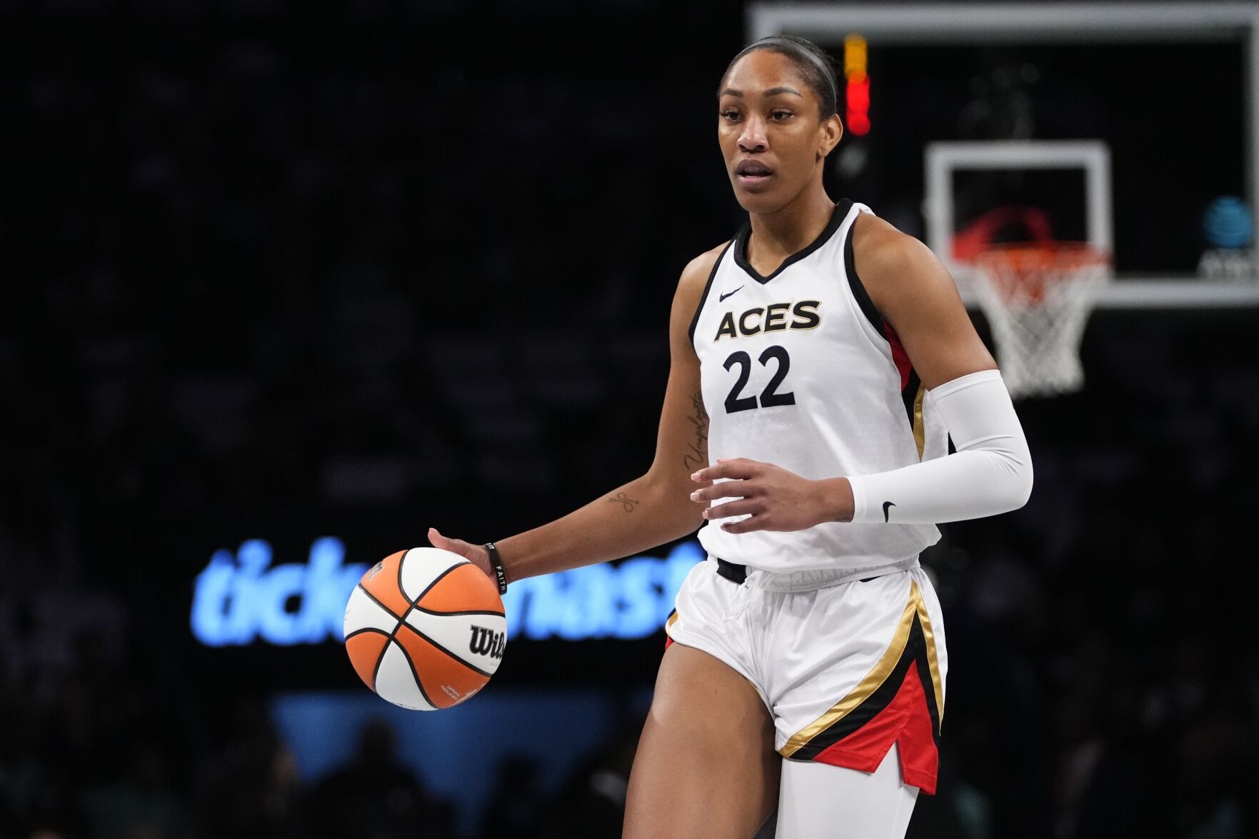Wnba uniforms 218 hotsell