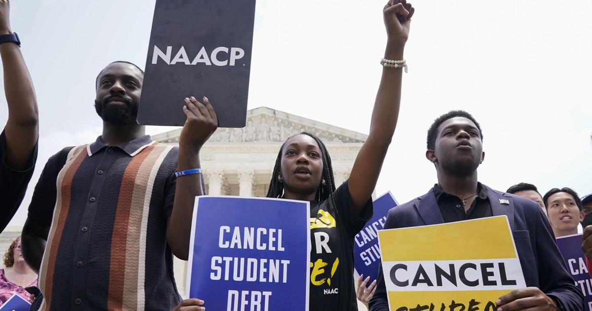 Biden offers alternative student debt relief plan that would remove immediate threat of default