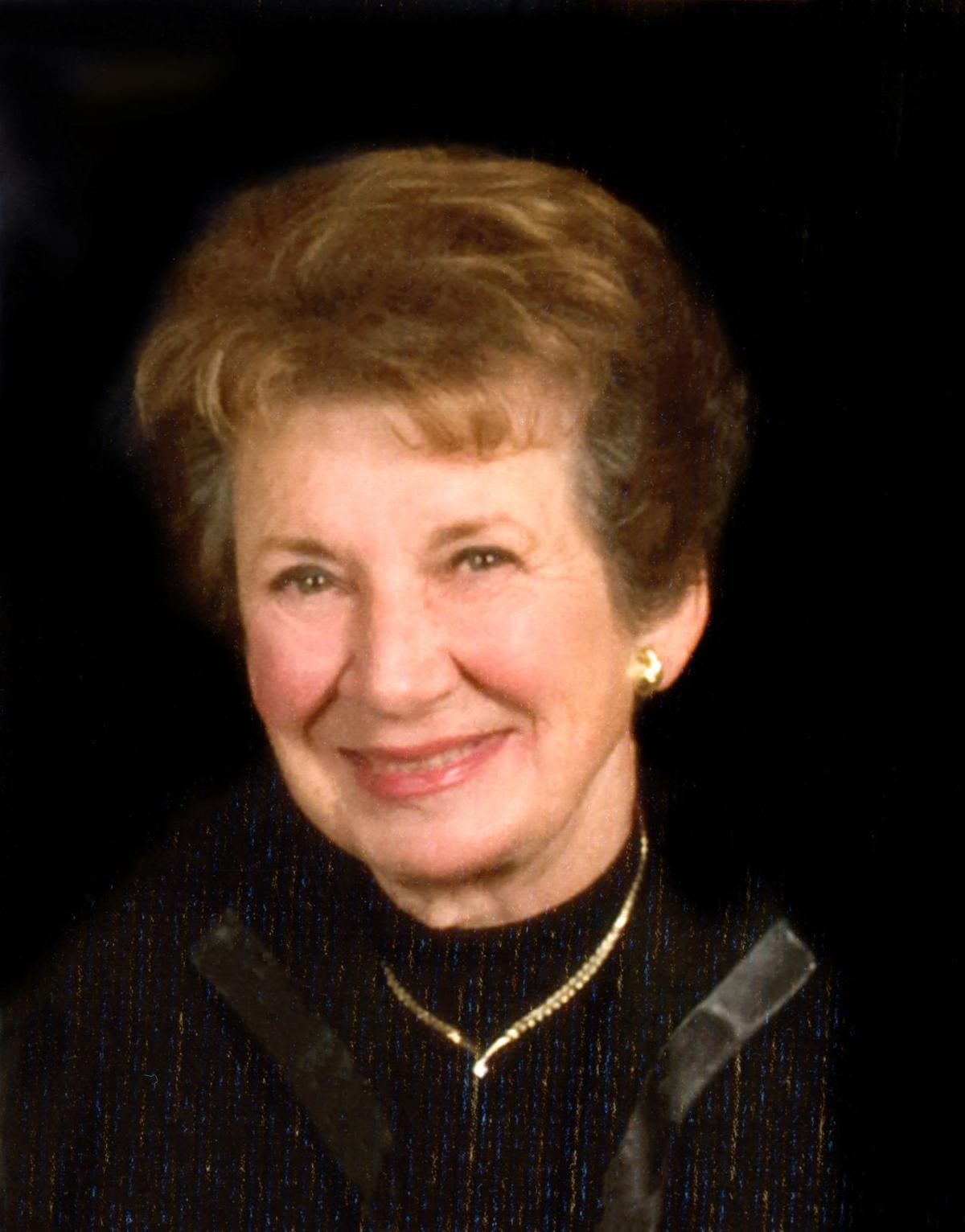 Gloria Joyce Signer