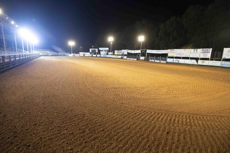 Philomath Frolic 2023 kicks off with kicking the heels