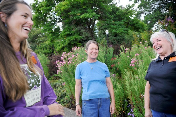 'Tri-Kats' named Benton County Master Gardeners of the Year