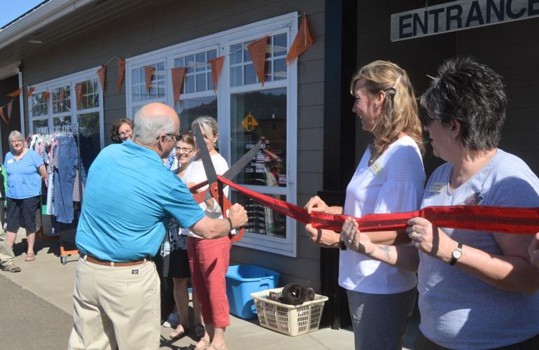 Sitdown coffee shop opens on Main Street in Philomath