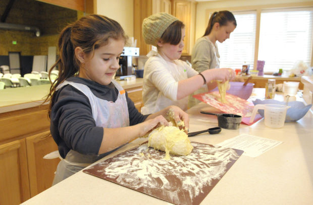 Lebanon women open cooking class business | Local | gazettetimes.com