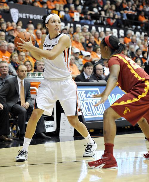 Osu Women S Basketball Beavers Happy To Lend An Assist Basketball Gazettetimes Com