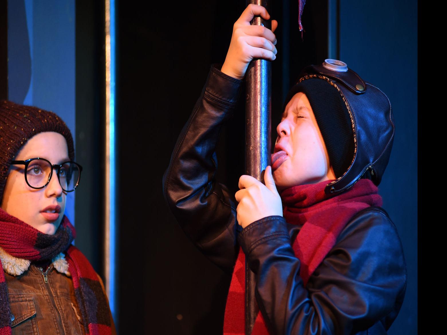 A Christmas Story Opens At The Majestic Theatre Gazettetimes Com