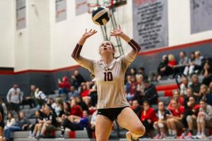 High school volleyball: Experience, chemistry have Raiders in repeat title hunt
