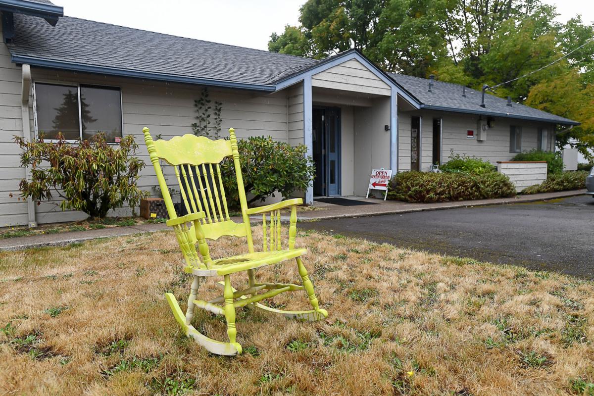 Furniture Share Gearing Up To Help Fire Evacuees Local Gazettetimes Com