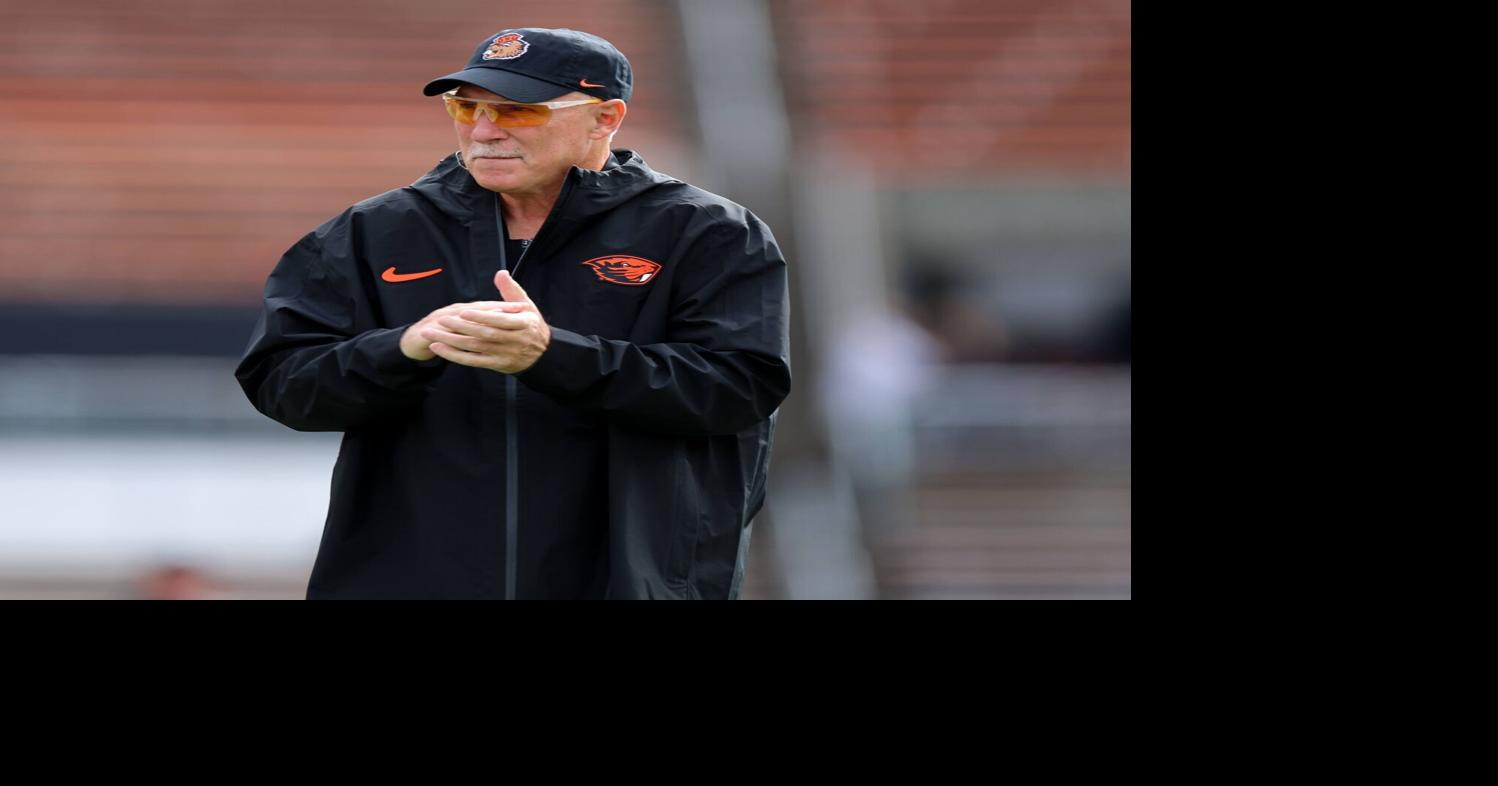 Oregon State football: AD Scott Barnes, coach Robb Akey