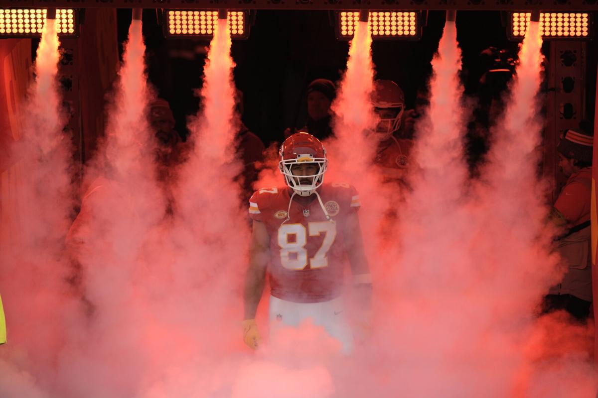 Travis Kelce Shakes Off Possible Ankle Injury During Chiefs