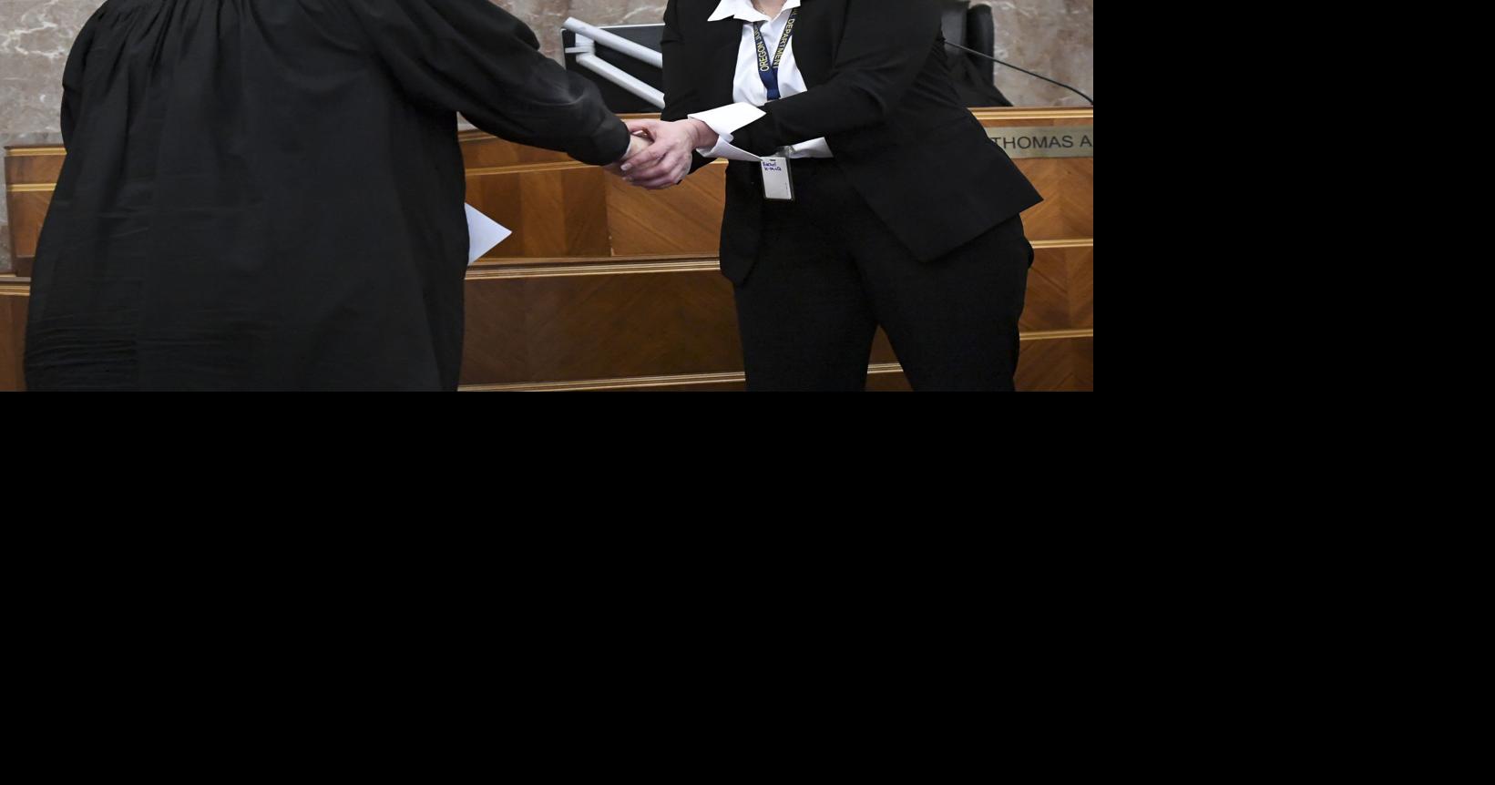 It's official: New circuit court judges sworn in