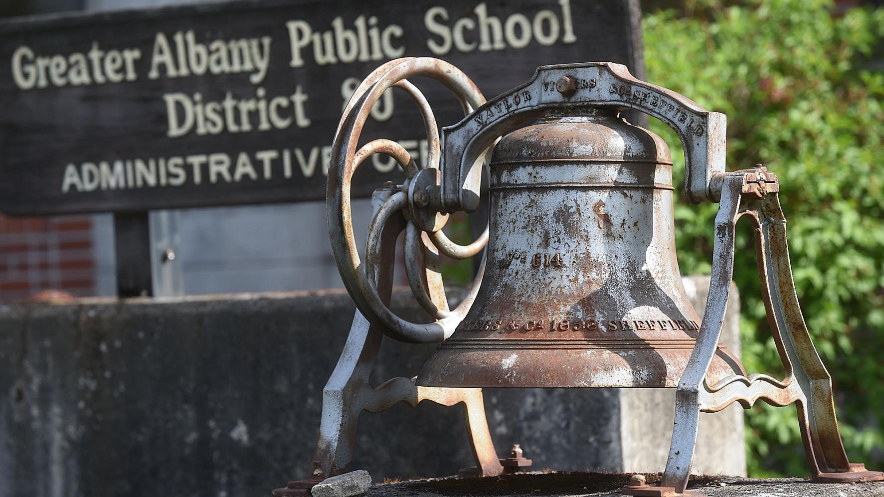 Albany school board hires Saxton as interim superintendent - Vimarsana News