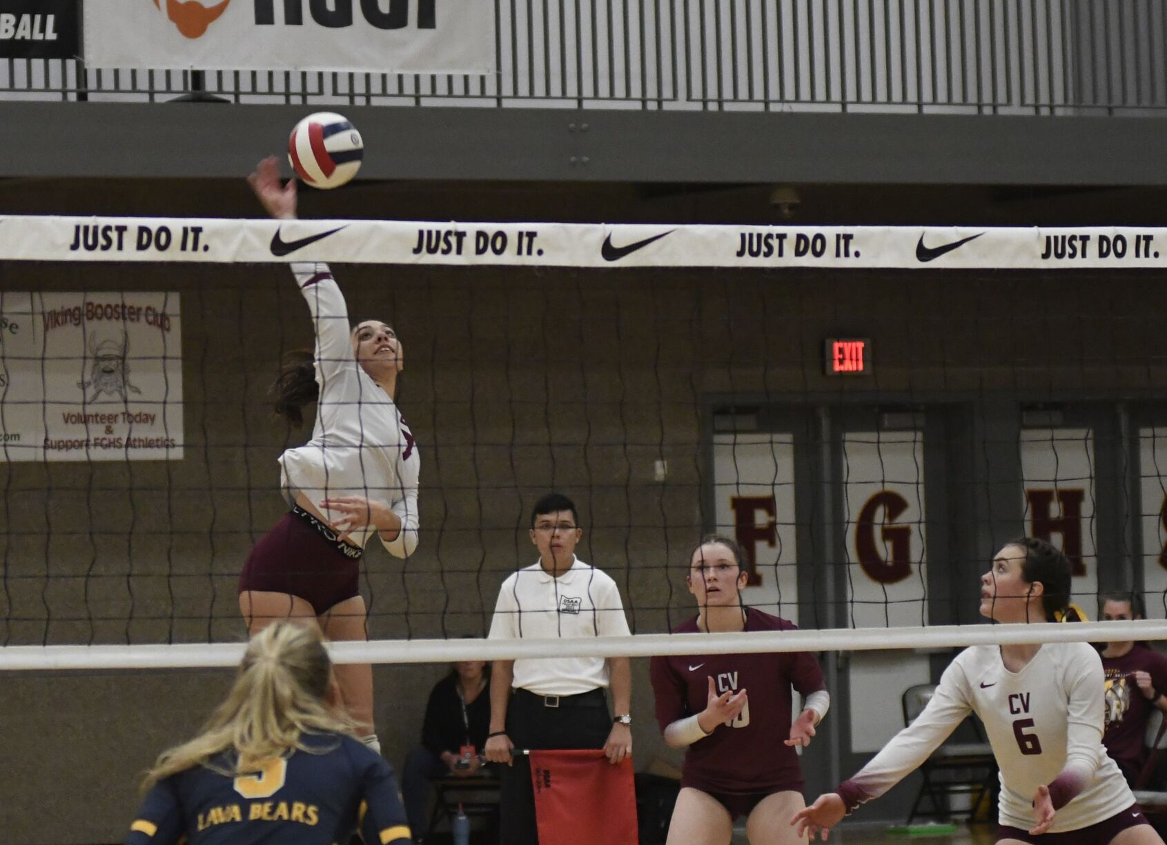 High school volleyball: Crescent Valley repeats as 5A champions