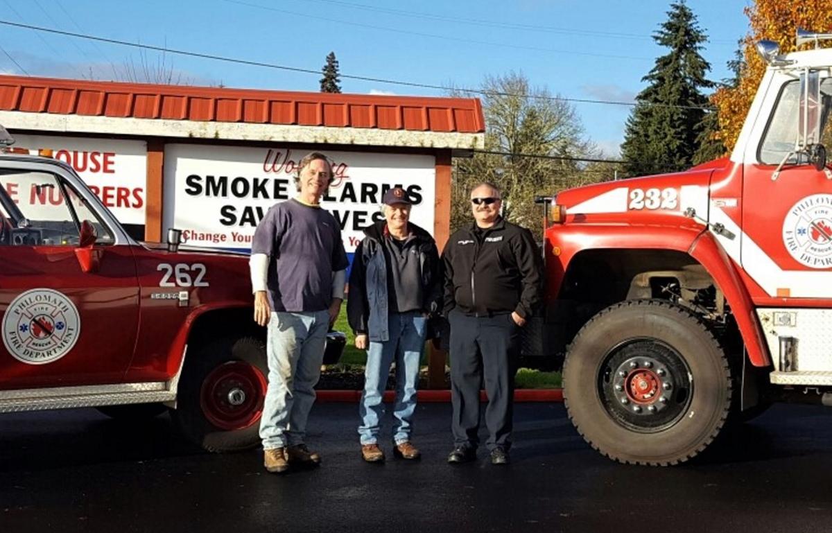 Fire department donates 2 vehicles to BlodgettSummit department