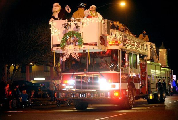 Corvallis Christmas Parade Theme 2022 Annual Corvallis Community Christmas Parade Lights Up Fourth Street | Local  | Gazettetimes.com