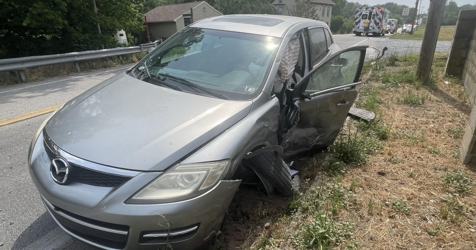 Driver airlifted after crash - Vimarsana News