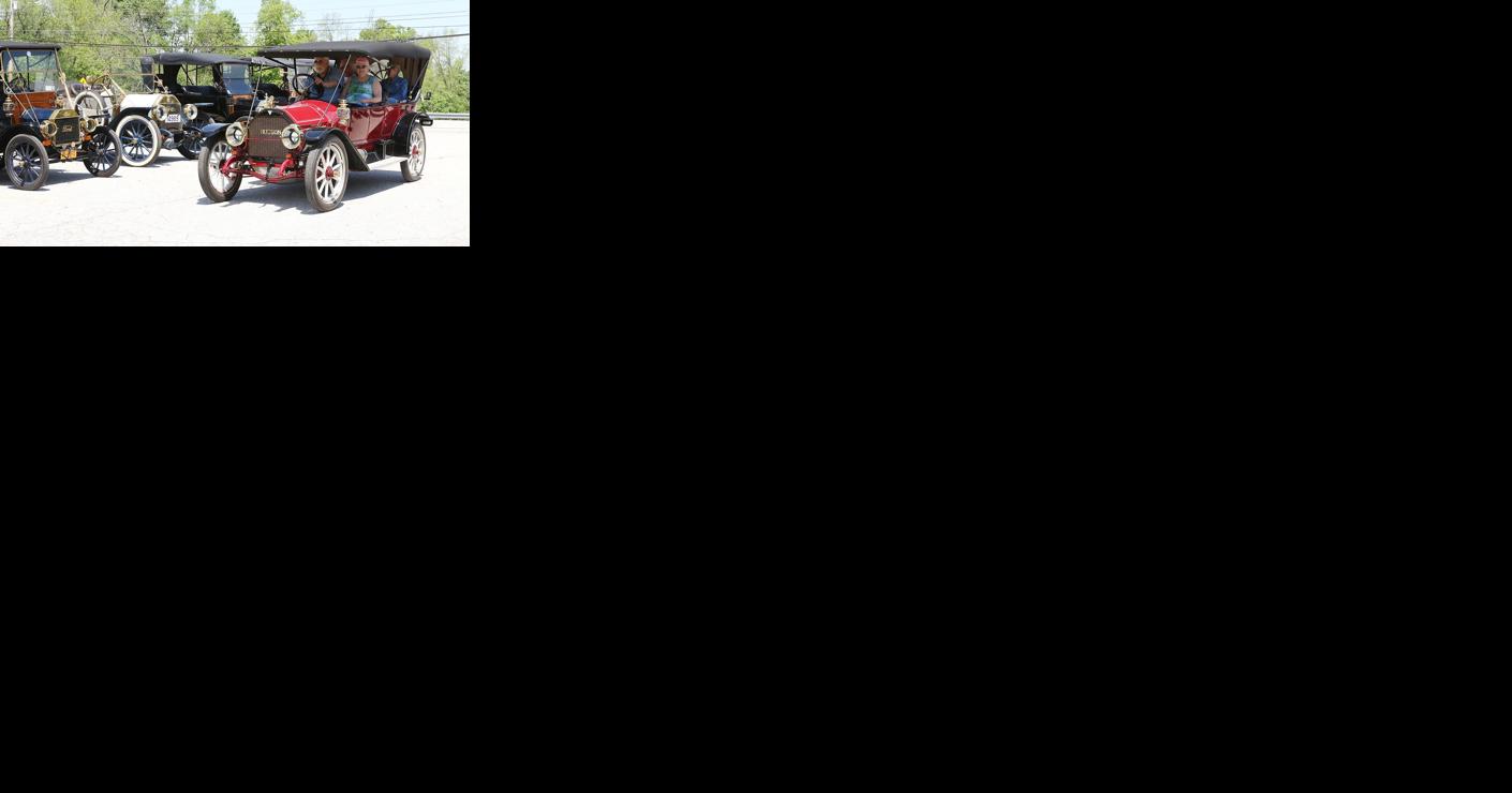 Antique vehicles on tour locally - Vimarsana News