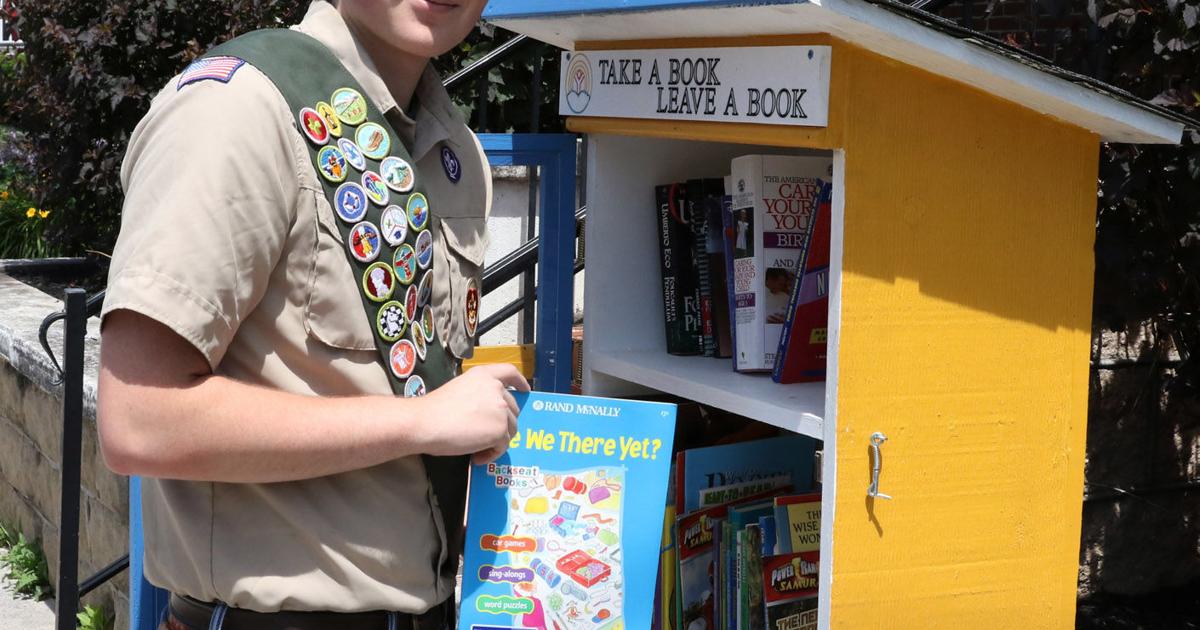 Street Side Library Setup Scout builds street-side library for United Way | Local News ...