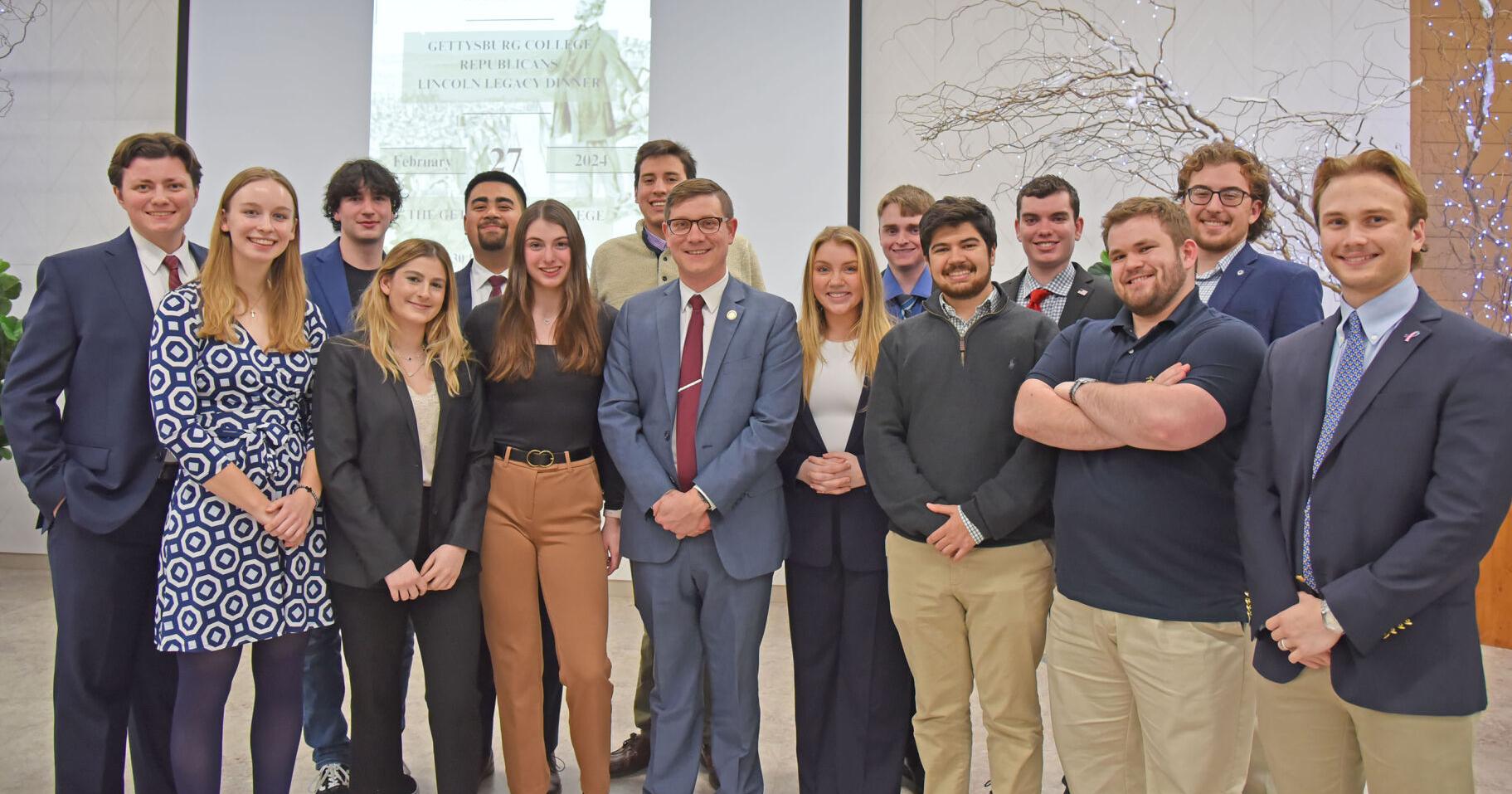 College Republicans host dinner - Vimarsana News