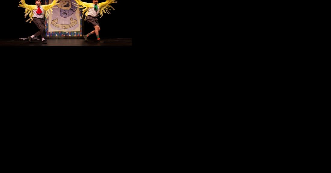 Reduced Shakespeare Company headed for Majestic stage - Vimarsana News