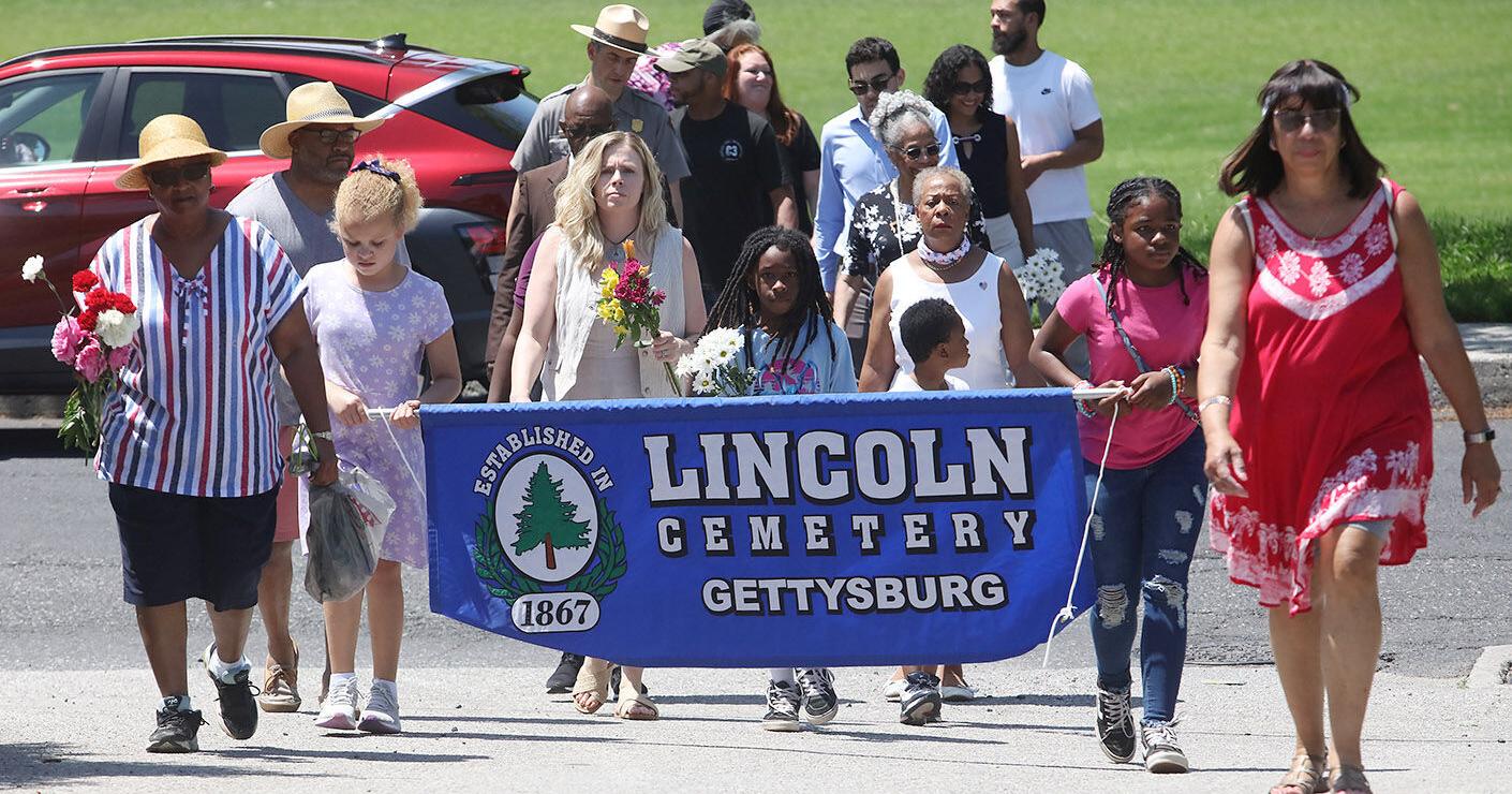 Paying Tribute at Lincoln Cemetery - Vimarsana News