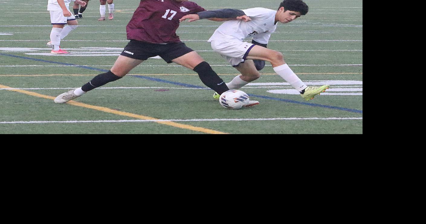 Becker's late PK leads Bubblers past Warriors