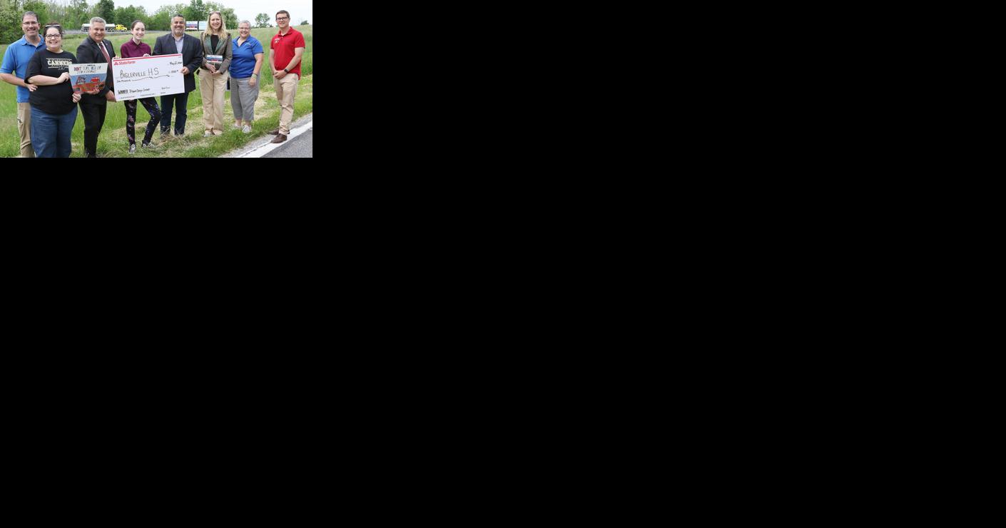 Student designed billboard unveiled - Vimarsana News