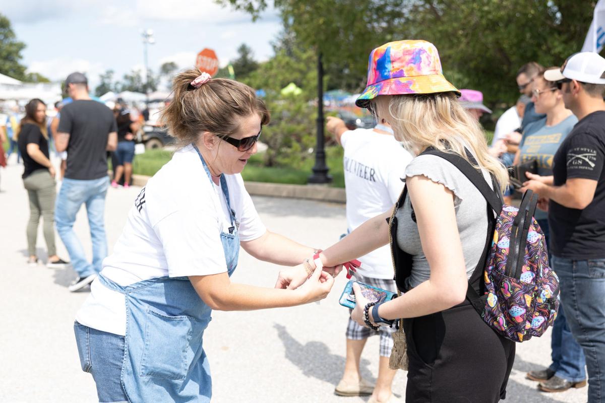 Volunteers needed for wine festival - Gettysburg Times