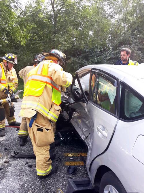1 patient airlifted after 2-car crash
