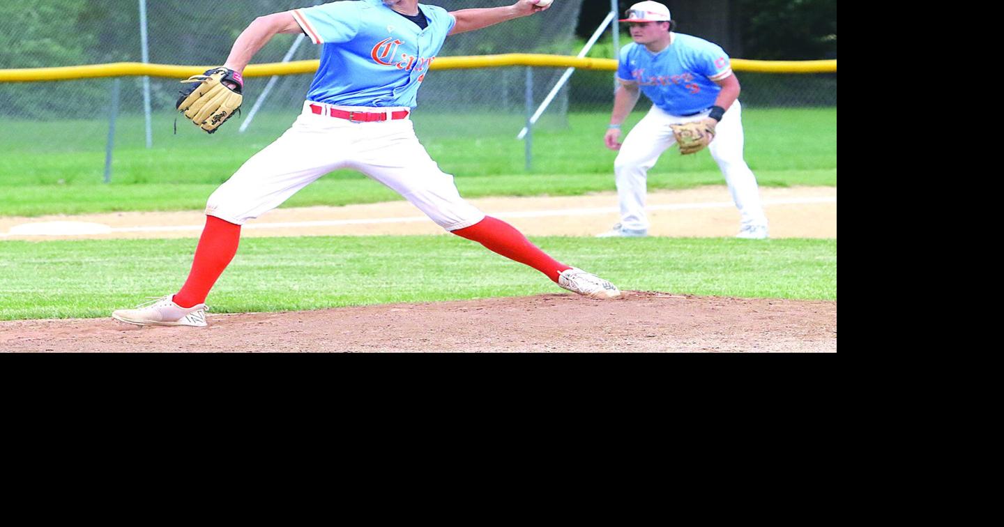 Tracey turns back the clock, helps Hurricanes top Twins
