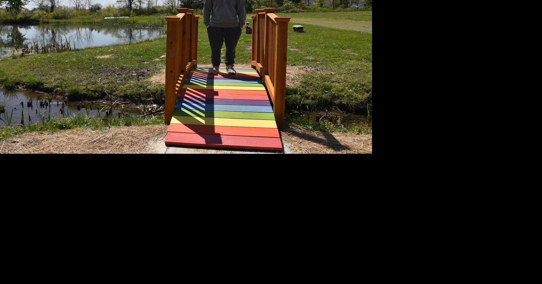 Rainbow bridge connects Oak Lawn pet cemeteries | Local News