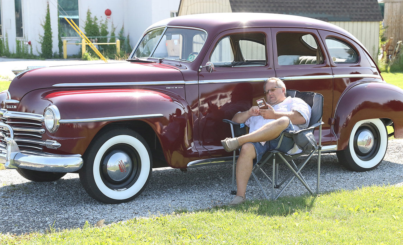 Relaxing at the car show - Vimarsana News